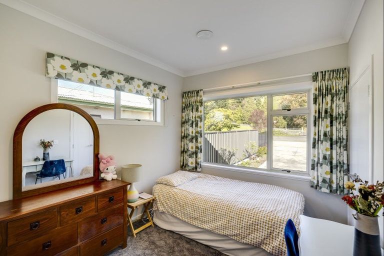 Photo of property in 91 Puketapu Road, Taradale, Napier, 4112