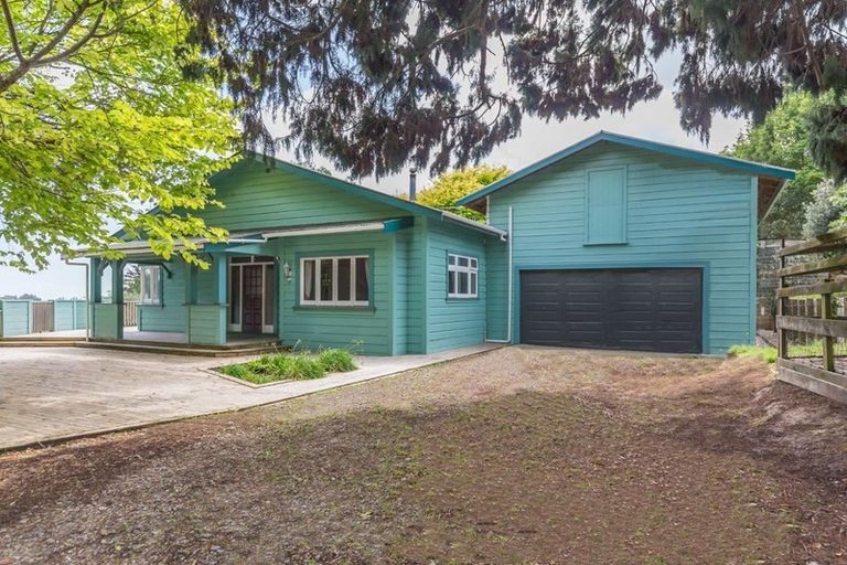 Photo of property in 353 North Manakau Road, Manakau, Levin, 5573