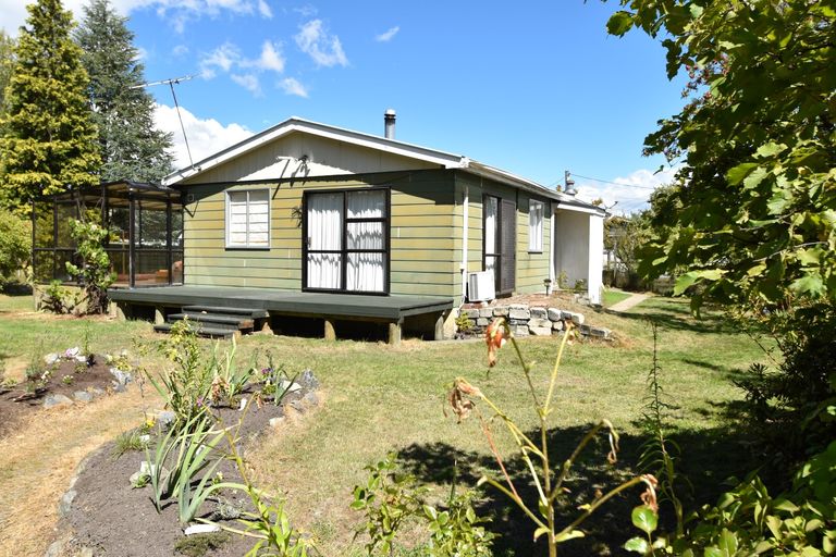 Photo of property in 15 Hallewell Road, Twizel, 7901