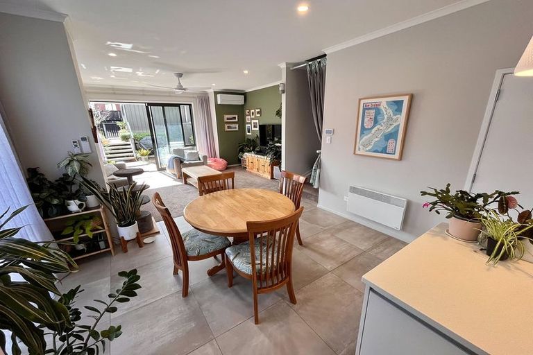 Photo of property in 2 Kapia Road, Westgate, Auckland, 0614