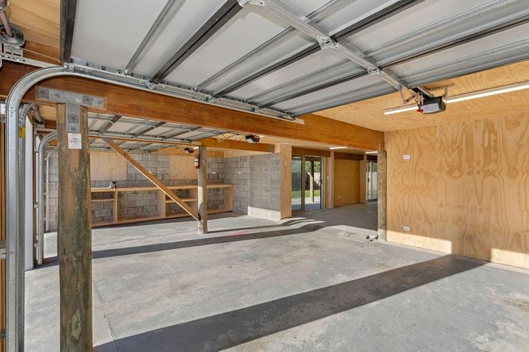 Photo of property in 34 Pitoitoi Street, Otaihanga, Paraparaumu, 5036