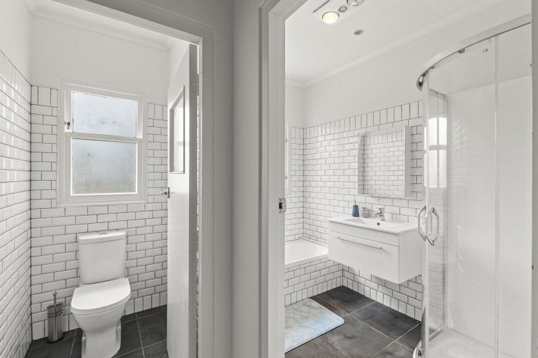 Photo of property in 33 Burns Street, Tawhero, Whanganui, 4501