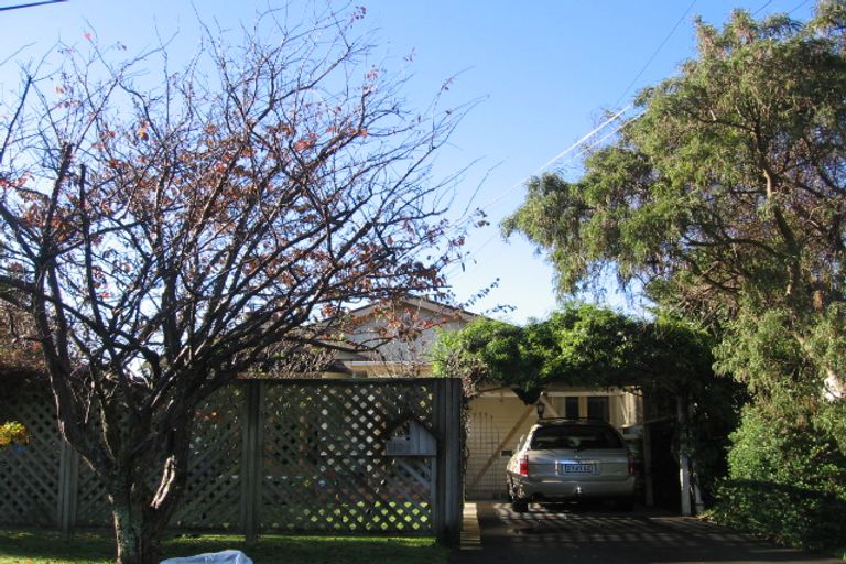 Photo of property in 10a Kauri Street, Woburn, Lower Hutt, 5011