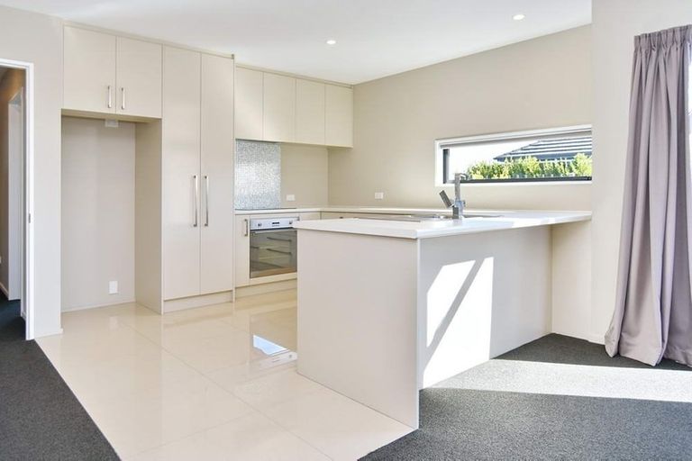 Photo of property in 21b Te Whenu Crescent, Marshland, Christchurch, 8083