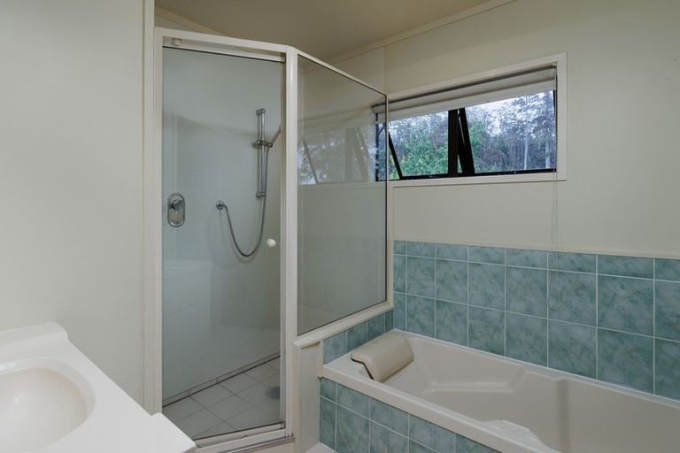 Photo of property in 12 Kerikeri Grove, Kerikeri, 0230