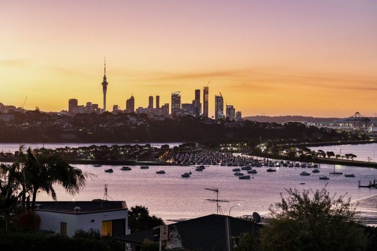 Photo of property in 26 Ngaiwi Street, Orakei, Auckland, 1071