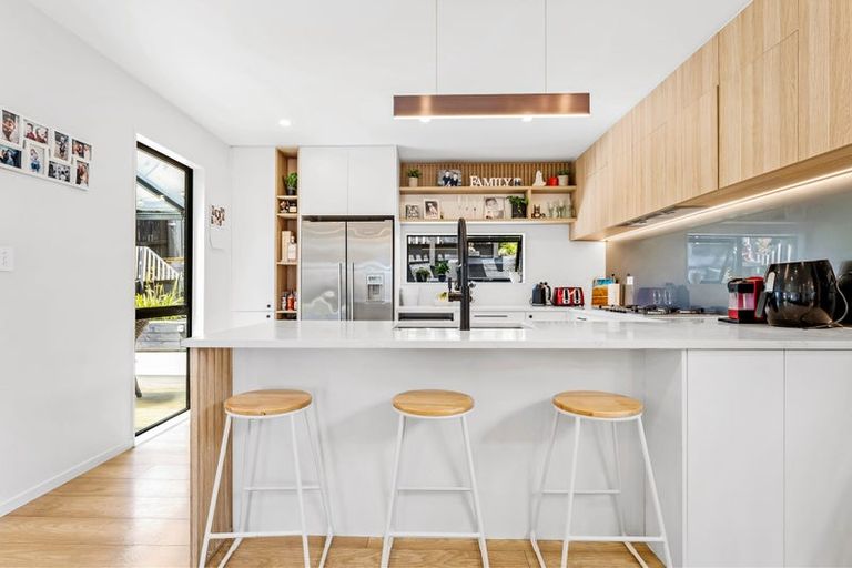 Photo of property in 49 Kea Road, Silverdale, 0932