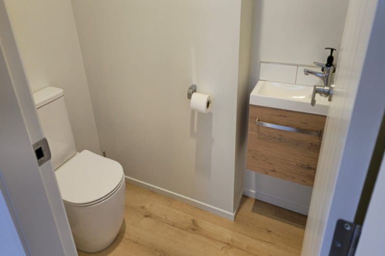 Photo of property in 52 Martingale Drive, Whitby, Porirua, 5024