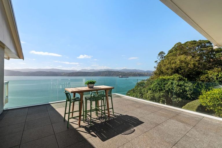 Photo of property in 128 Seatoun Heights Road, Seatoun, Wellington, 6022
