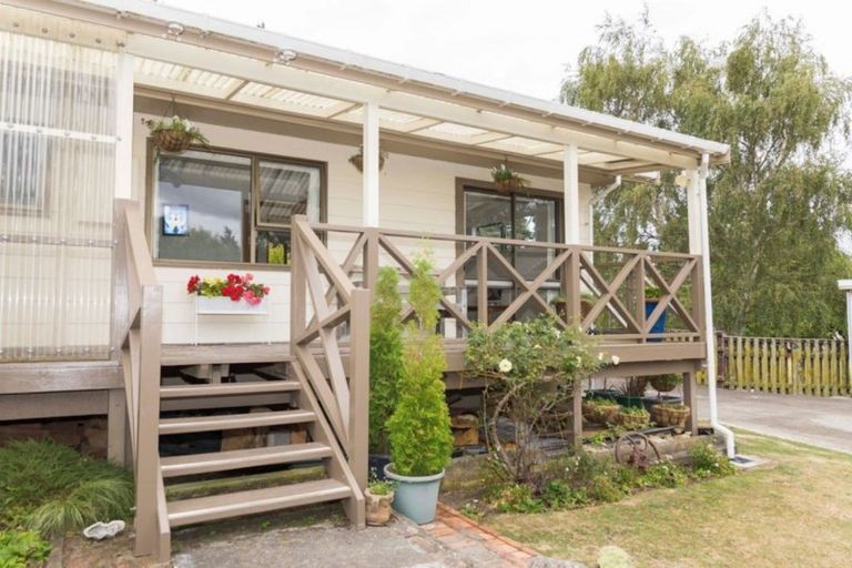 Photo of property in 190 Adelaide Road, Dannevirke, 4930