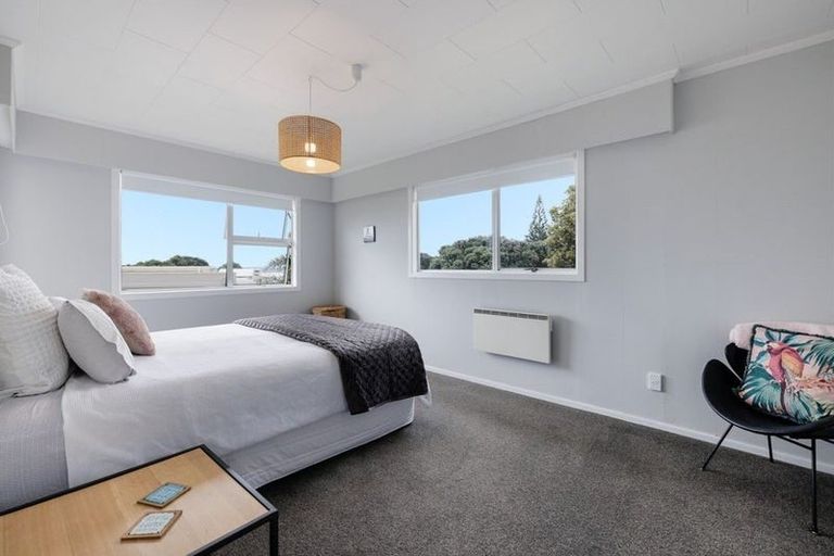 Photo of property in 1055 Papamoa Beach Road, Papamoa Beach, Papamoa, 3118