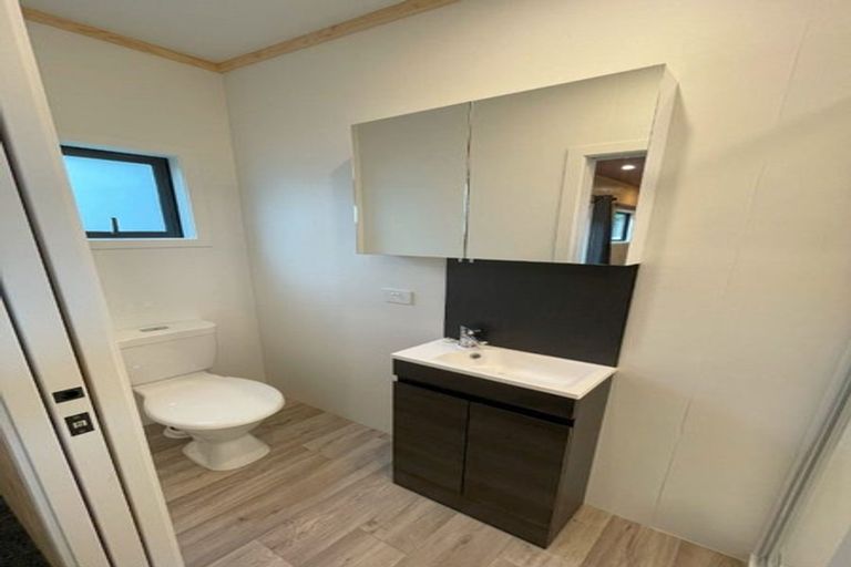 Photo of property in 15 Paritutu Road, Spotswood, New Plymouth, 4310