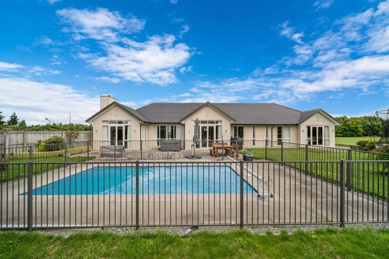 Photo of property in 8 Rotherham Drive, West Melton, 7618