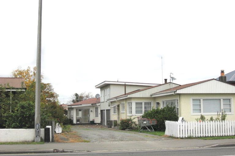 Photo of property in 2/66 Main North Road, Papanui, Christchurch, 8052