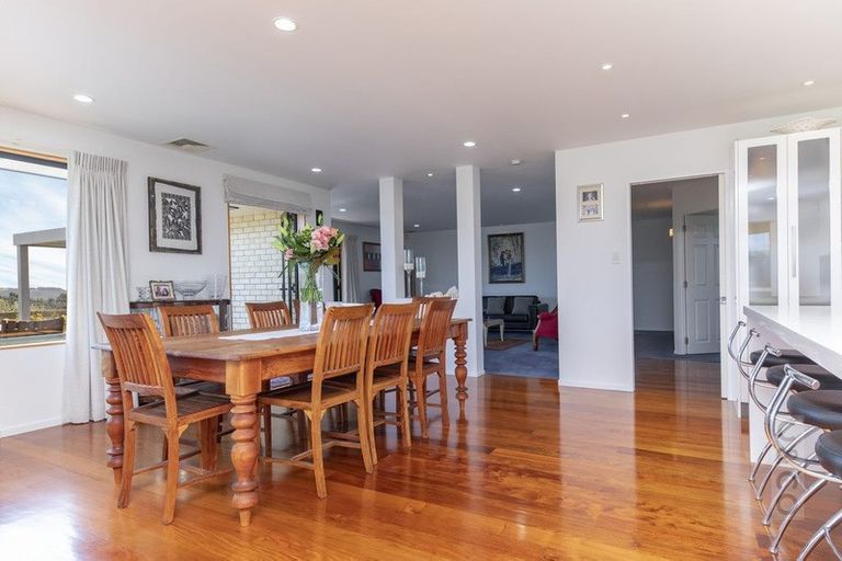 Photo of property in 849 Old North Road, Waimauku, 0882