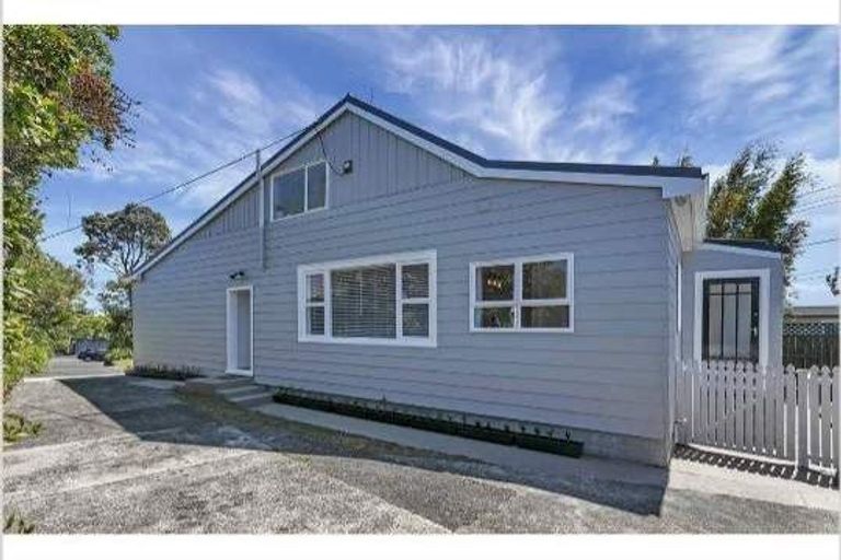 Photo of property in 31 Mahara Avenue, Birkenhead, Auckland, 0626