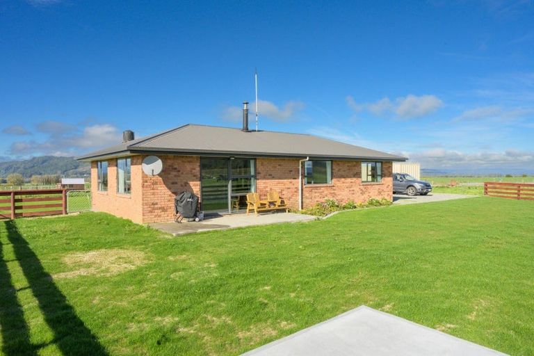 Photo of property in 2412 Atarau Road, Atarau, Blackball, 7871