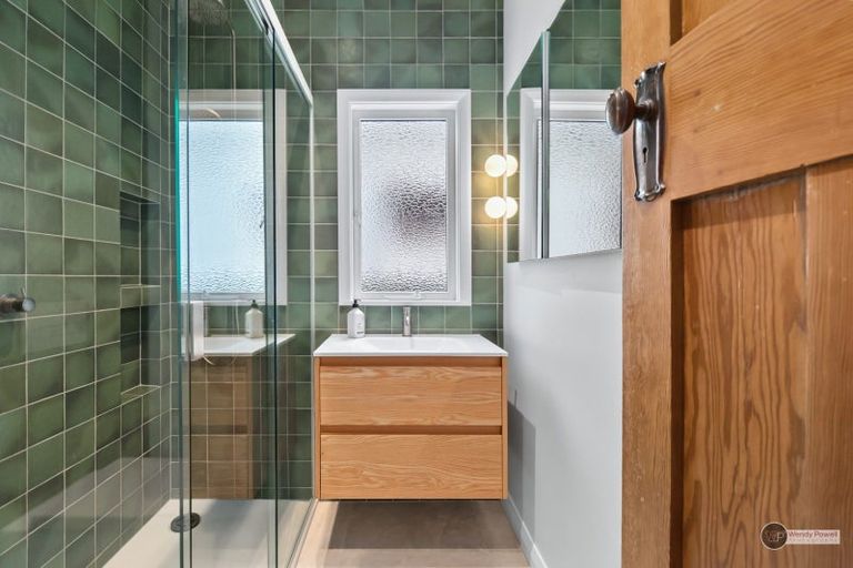 Photo of property in 18 Huia Street, Petone, Lower Hutt, 5012