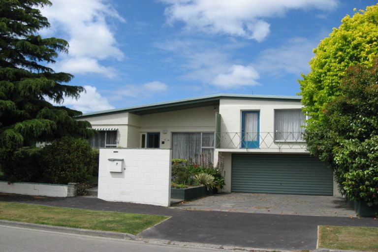 Photo of property in 7 Rosedale Place, Avonhead, Christchurch, 8042