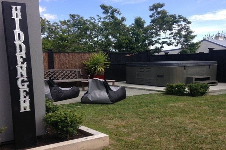 Photo of property in 26 Cologne Street, Martinborough, 5711