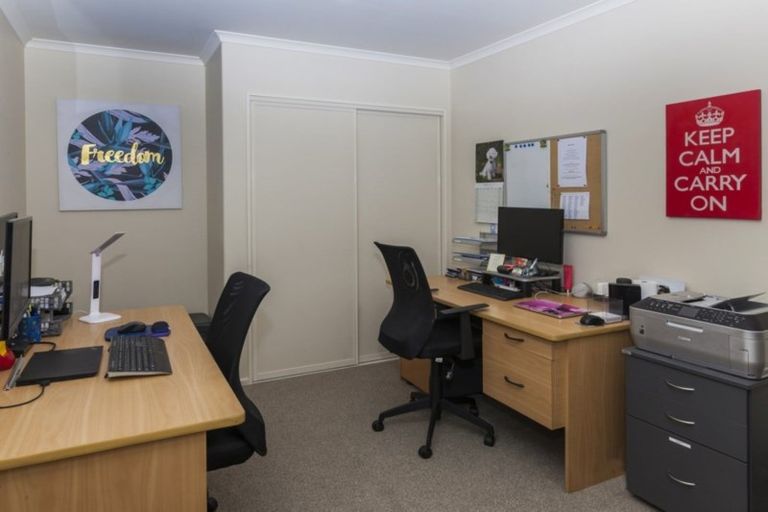 Photo of property in 54 Westpark Drive, Burnside, Christchurch, 8053