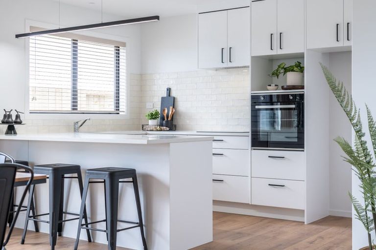 Photo of property in 9 One Haruru Street, Cambridge, 3493