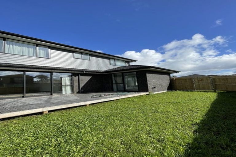 Photo of property in 46 Sunningdale Street, Wattle Downs, Auckland, 2103