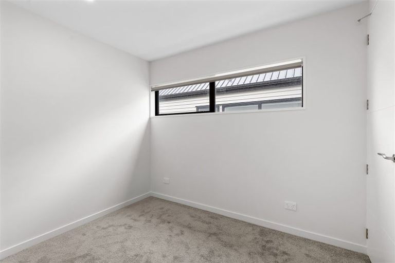 Photo of property in 5/6 Skibbereen Drive, Halswell, Christchurch, 8025