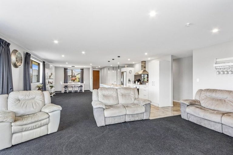 Photo of property in 84 Watkins Drive, Rangiora, 7400