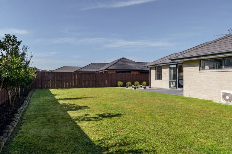 Photo of property in 16 Chalgrove Road, Huntington, Hamilton, 3210