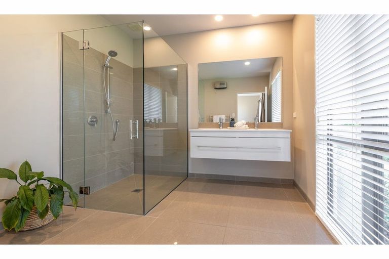 Photo of property in 86 Oakgrove Drive, Rangiora, 7400