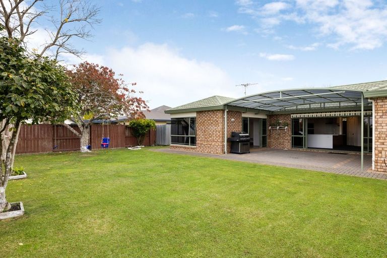 Photo of property in 6 Bouverie Crescent, Flagstaff, Hamilton, 3210