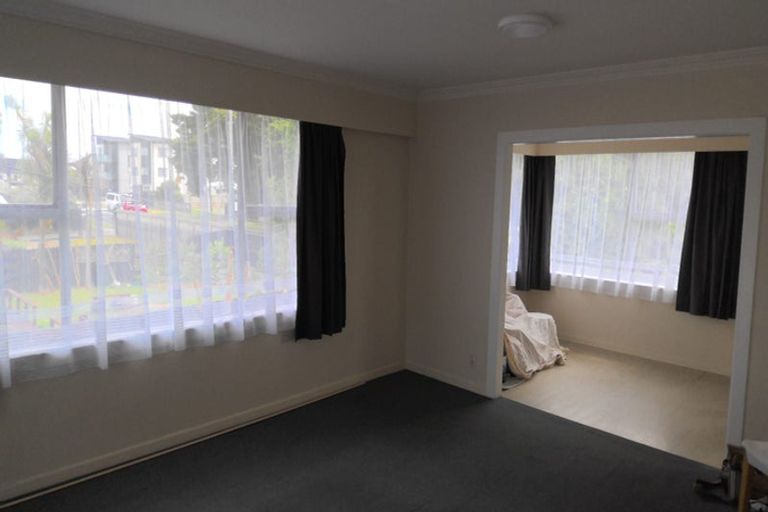 Photo of property in 53 Great South Road, Papakura, 2110