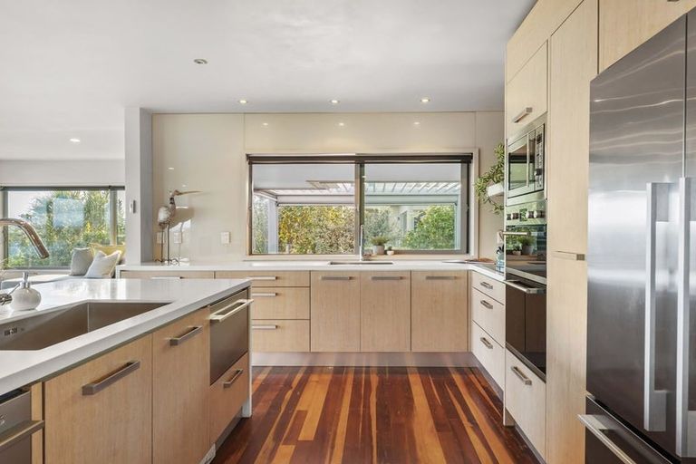 Photo of property in 174 Lake Terrace, Hilltop, Taupo, 3330