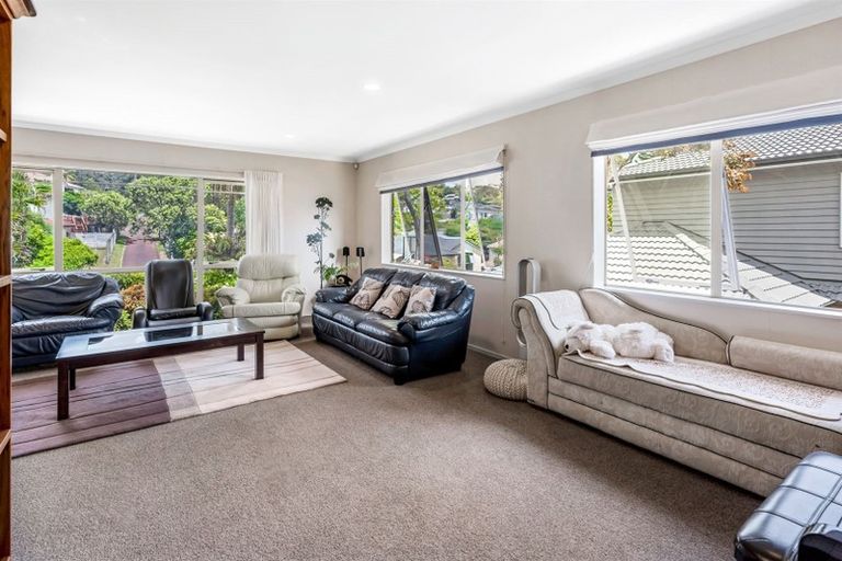 Photo of property in 8 Landvale Court, Browns Bay, Auckland, 0630