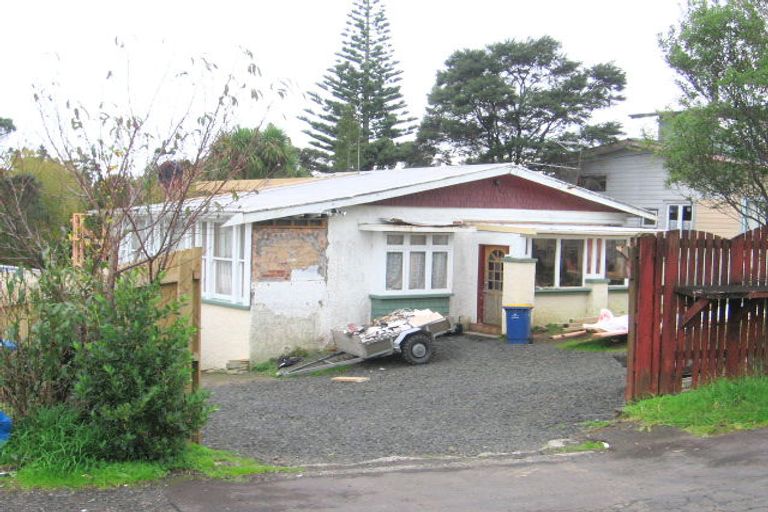 Photo of property in 68 Victory Road, Laingholm, Auckland, 0604