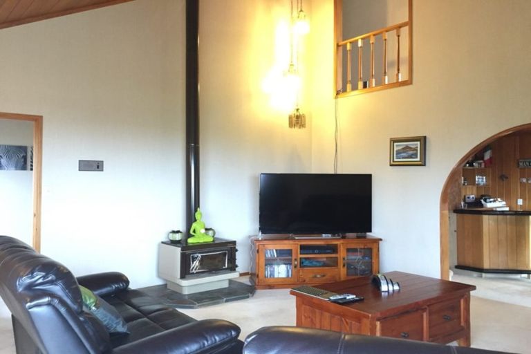 Photo of property in 51 Bellbird Rise, Murrays Bay, Auckland, 0630