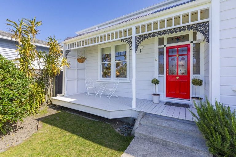 Photo of property in 10 Mcdonald Street, Napier South, Napier, 4110
