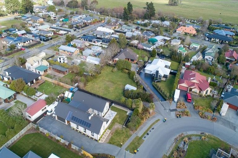 Photo of property in 12 Nautilus Place, Spencerville, Christchurch, 8083