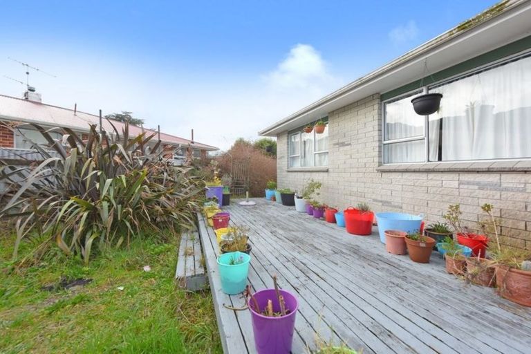 Photo of property in 5 Kentucky Street, Totara Park, Upper Hutt, 5018