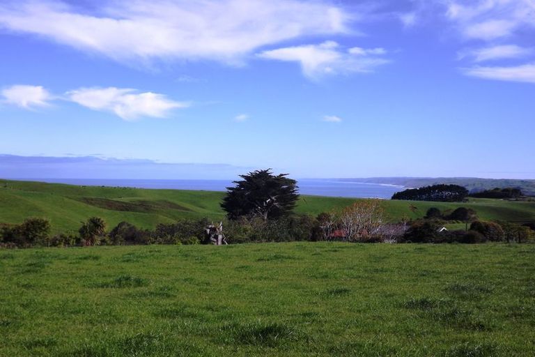 Photo of property in 669a Te Hutewai Road, Raglan, 3296