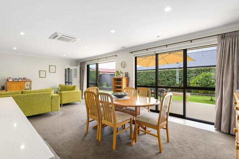 Photo of property in 2 Rose Street, Maeroa, Hamilton, 3200