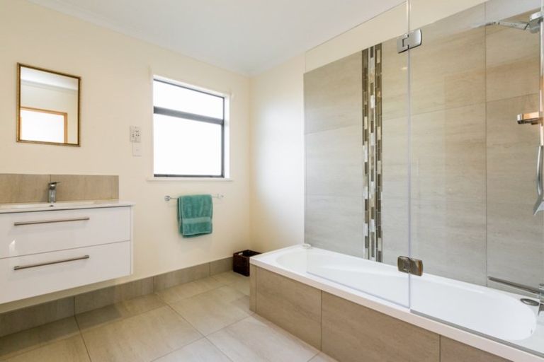 Photo of property in 61 Park Road, Greenmeadows, Napier, 4112