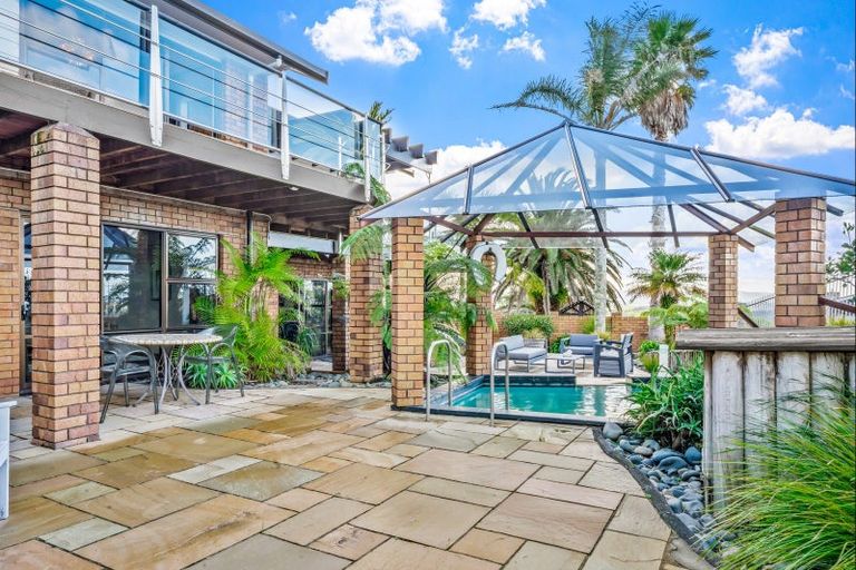 Photo of property in 5 Kotare Place, Sandspit, Warkworth, 0982