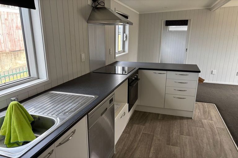 Photo of property in 8 Lynmore Drive, Hillpark, Auckland, 2102