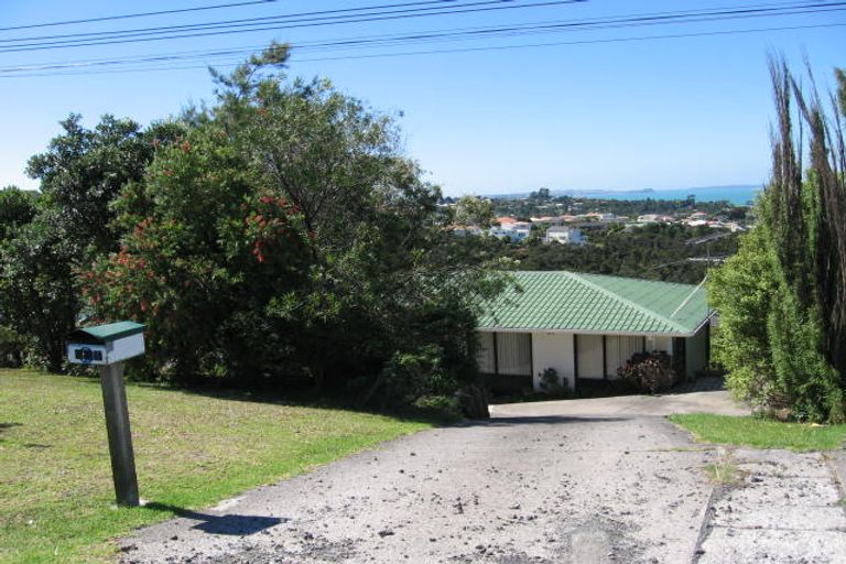 Photo of property in 951 East Coast Road, Torbay, Auckland, 0630