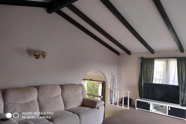 Photo of property in 2/462 Hillsborough Road, Mount Roskill, Auckland, 1041