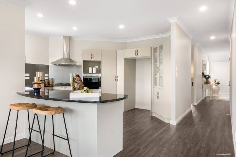 Photo of property in 68 Penguin Drive, Murrays Bay, Auckland, 0630