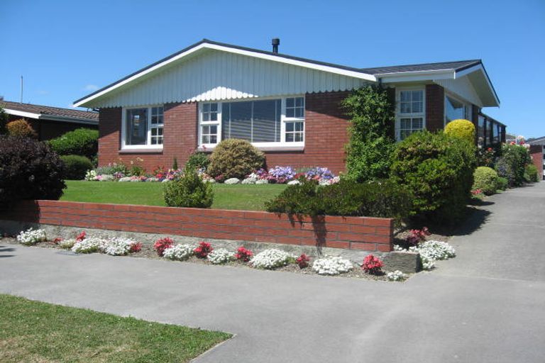 Photo of property in 17 Colligan Street, Upper Riccarton, Christchurch, 8041