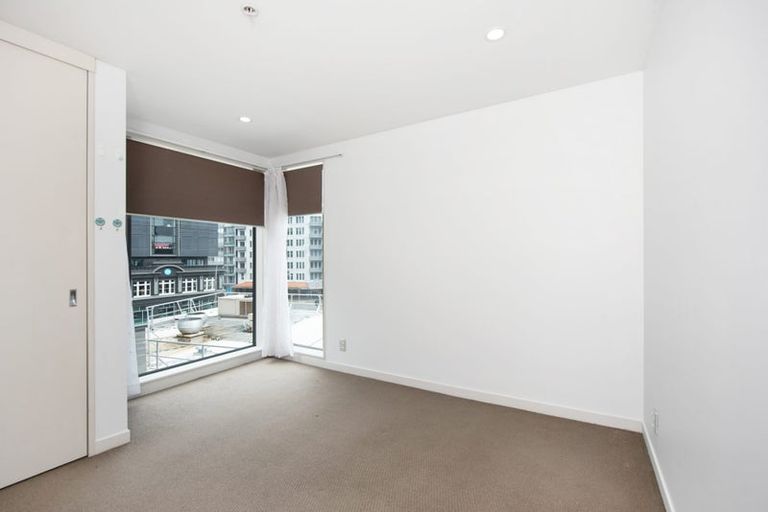 Photo of property in Portal Apartments, 3d/42 Cable Street, Te Aro, Wellington, 6011
